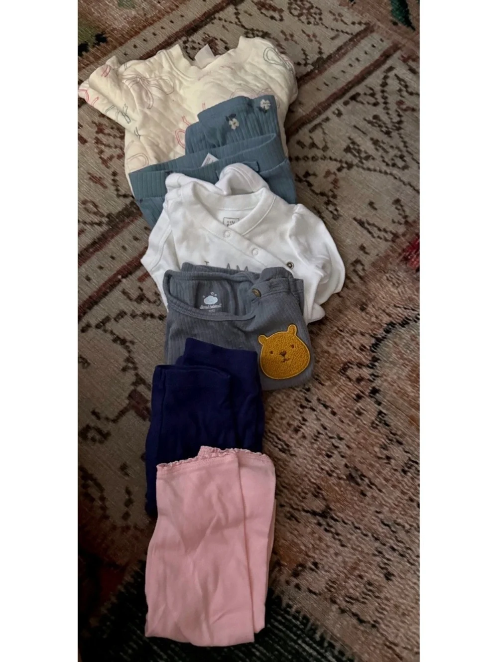 Baby clothes bundle set lot of 6 baby yellow bear